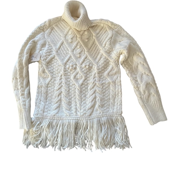 NWT Women’s Room 34 Dex/ Black Tape Cream Turtleneck Sweater in Size Medium. - Picture 3 of 13